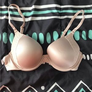 NWOT Maidenform Bra with Removable Straps